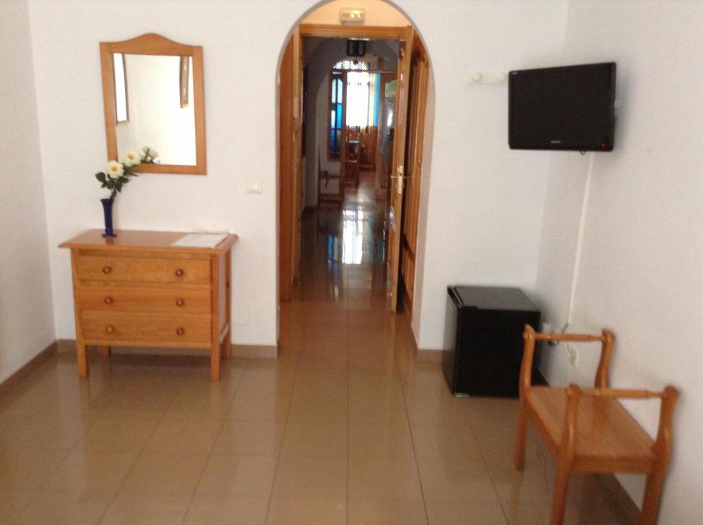 Hostal San Miguel Nerja Chambre photo